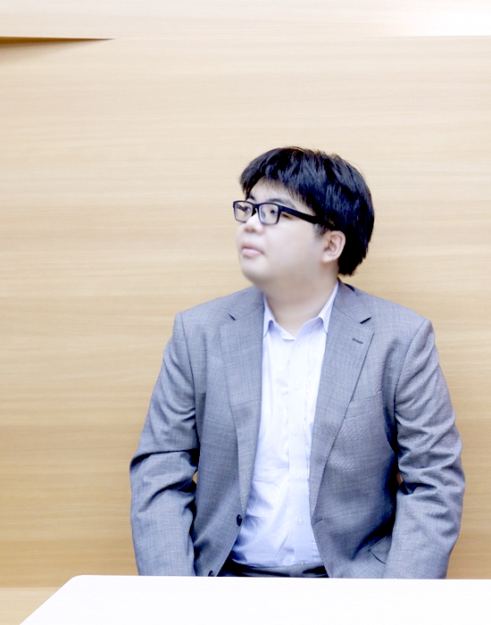 社員写真02